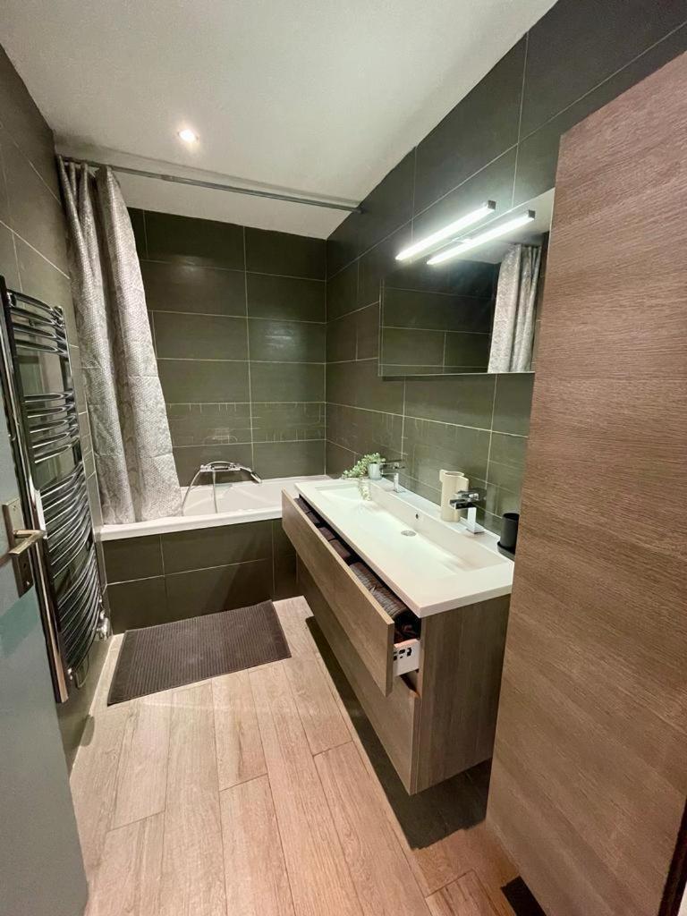 Le Cocon Art Deco Apartman Caluire-et-Cuire Kültér fotó